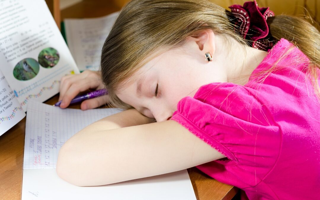 Conseils pour aider les enfants à faire face au stress scolaire